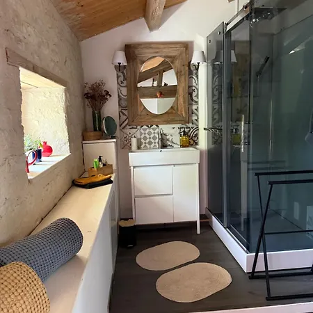 Le Loft Et Salon Climatises Croix-Chapeau